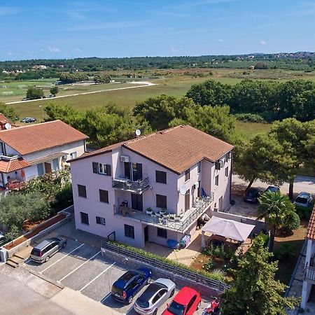 Apartments Christine Umag Zewnętrze zdjęcie