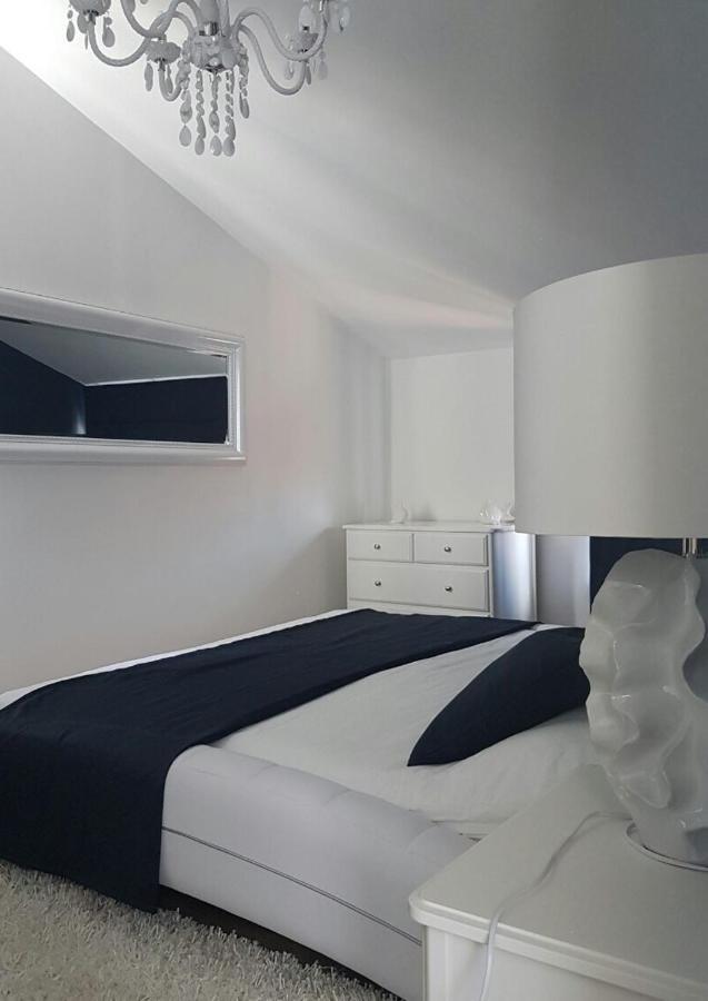 Apartments Christine Umag Zewnętrze zdjęcie