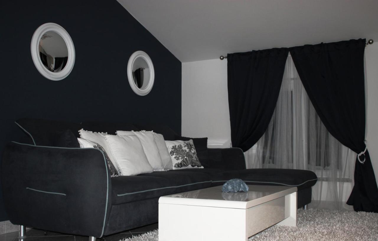 Apartments Christine Umag Zewnętrze zdjęcie