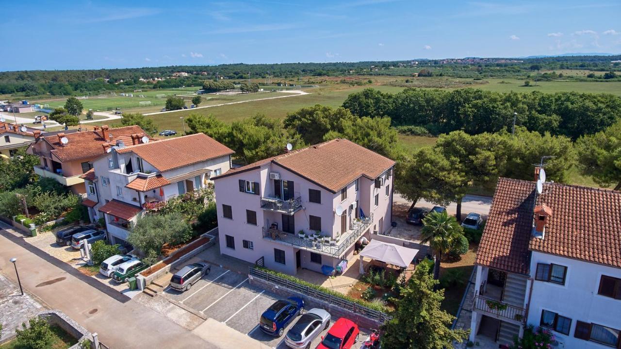 Apartments Christine Umag Zewnętrze zdjęcie