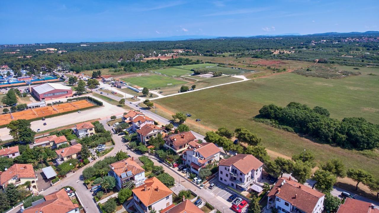 Apartments Christine Umag Zewnętrze zdjęcie
