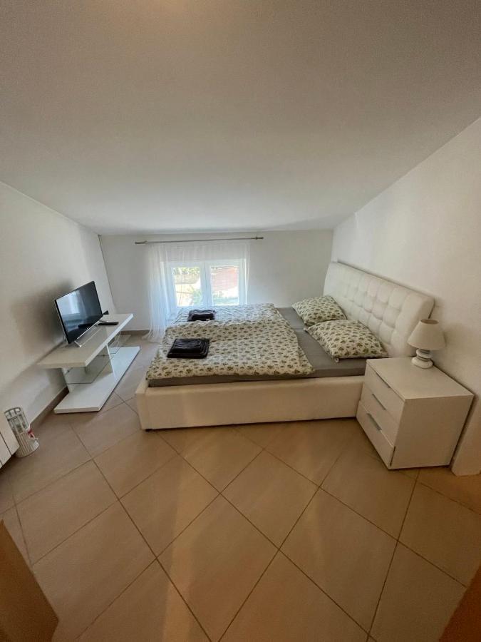 Apartments Christine Umag Zewnętrze zdjęcie